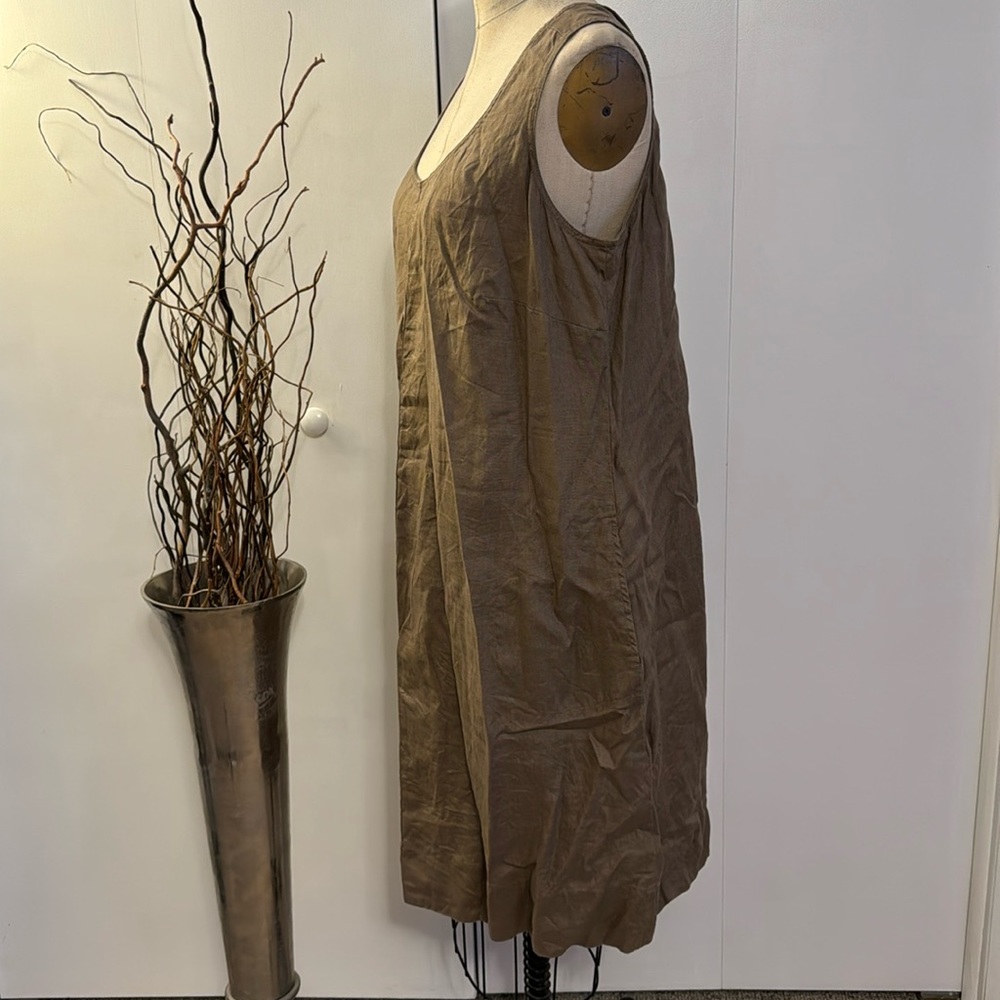 J Jill Linen sleeveless scoop neck tan midi dress with pockets - Picture 3 of 7